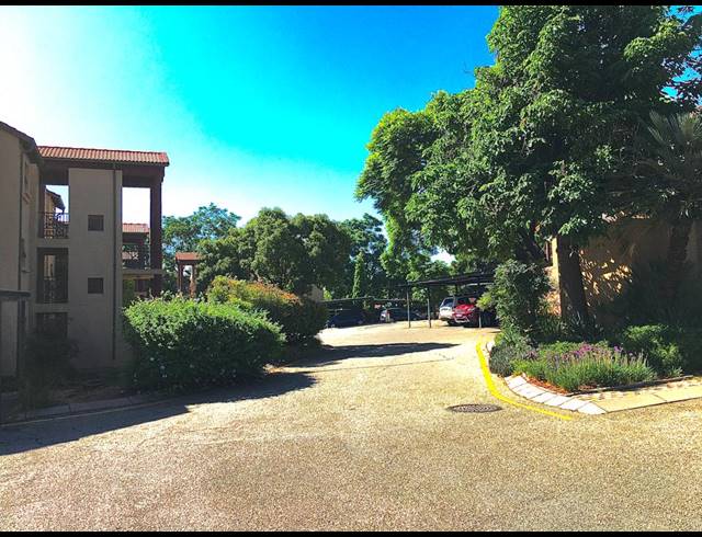2 BEDROOM APARTMENT RENTED IN BRYANSTON
